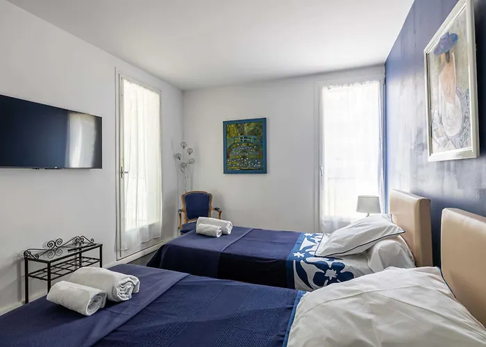 Splendid Flat In The Heart Of Saint-Tropez With Pa