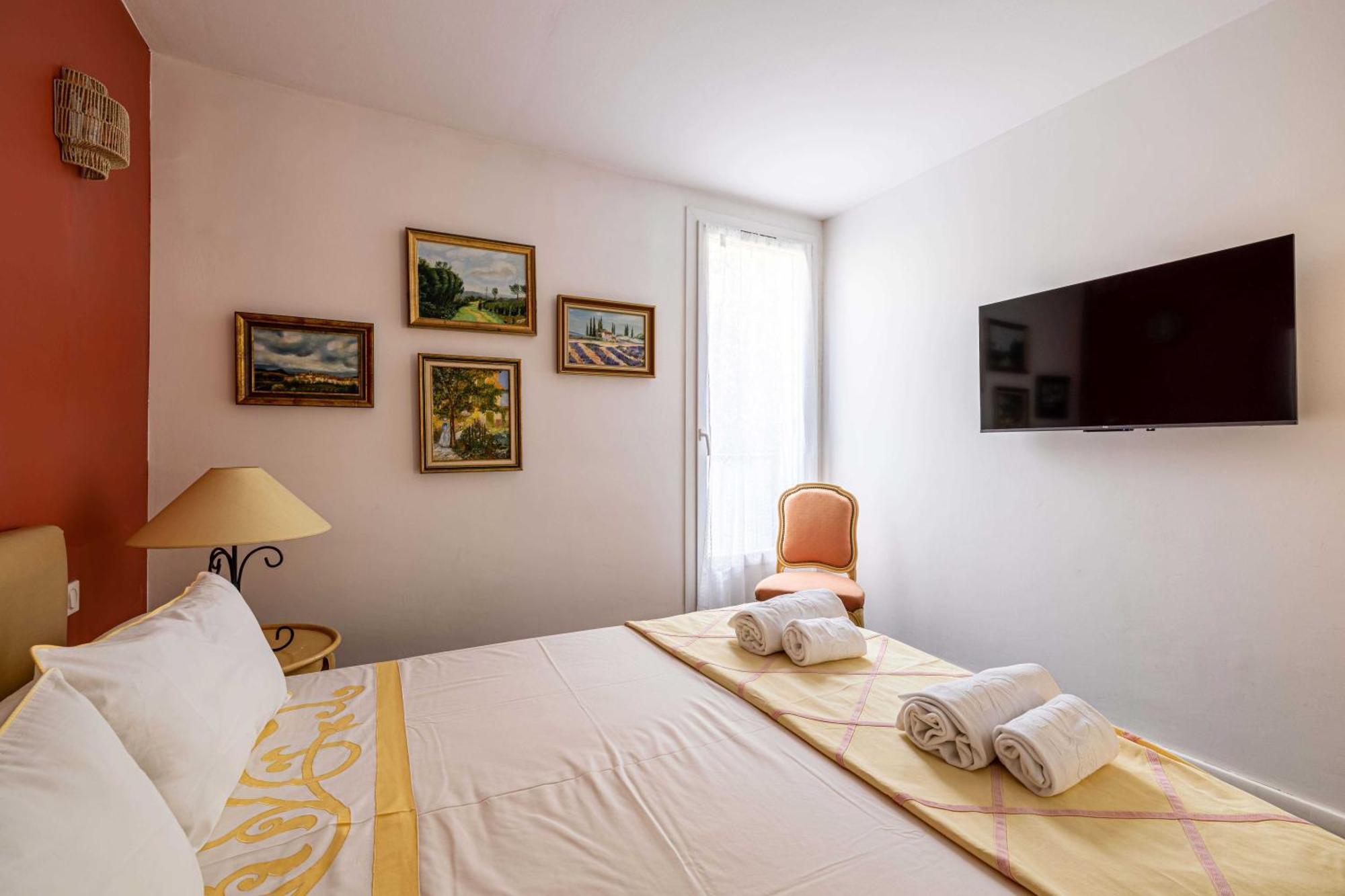 Splendid Flat In The Heart Of With Pa * Saint-Tropez